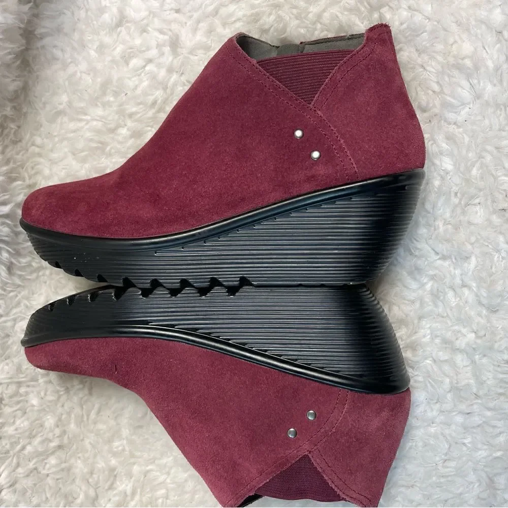 SKECHERS PARALLEL - DITTO LEATHER SUEDE BURGUNDY  WEDGE ANKLE BOOTS SZ10